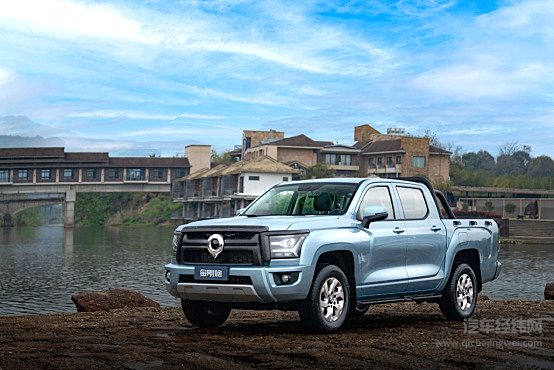 花手动挡的钱买自动挡皮卡 长城金刚炮8AT上市 售价9.98万元起