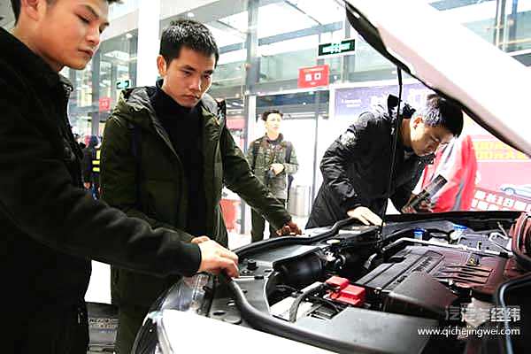 “岁末回馈大狂欢”武汉车展钜惠来袭
