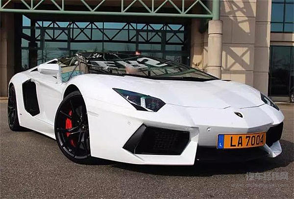 买车不能买白色？一句顺口溜，让你不再为选颜色而纠结！