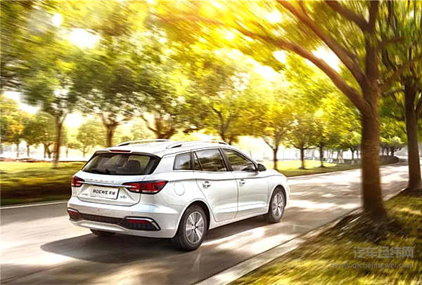 国内首张智能网联汽车路测牌照落户上汽 荣威Ei5来得那么巧