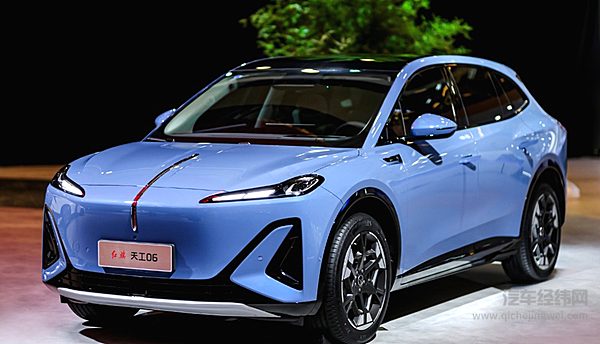 不到20万可入手 红旗天工06有国车光环深蓝S07能否挑战？