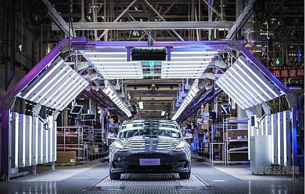 最新售价29.905万 国产特斯拉Model3真香！