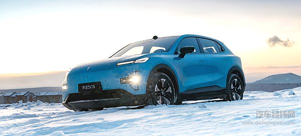 200km纯电续航VS插混直驱 深蓝S05与星舰7 EM-i谁更强？