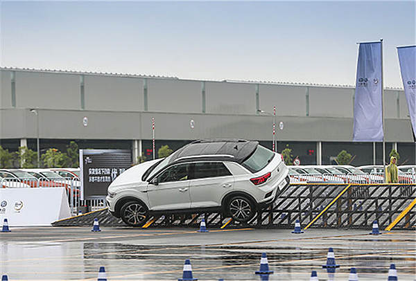 可盐可甜的一汽-大众T-ROC新“玩法”6到飞起！