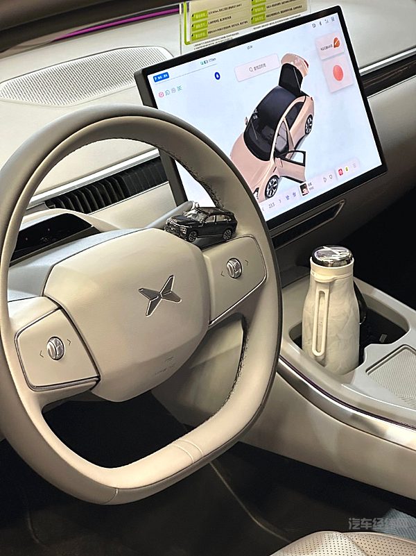 小鹏MONA M03对决海豹06 DM-i哪款车更划算？