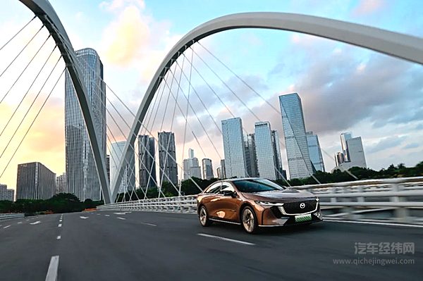 街道才是我的主场和MAZDAEZ-6相约鹏城