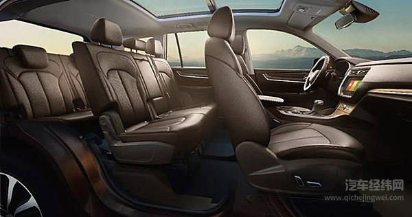 荣威RX8在冬奥会赛道上“撒野”上了瘾 它可能也想得一枚金牌