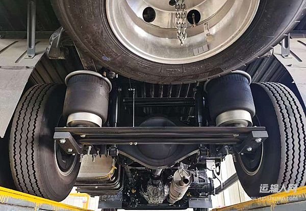 江淮1卡推出帥鈴S6空氣懸架新品 助力高效運(yùn)輸更可靠