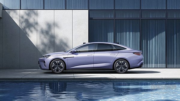 华为智能VS比亚迪三电 深蓝L07与海豹07 EV你选谁？