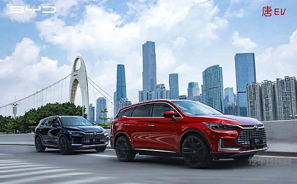 红旗HS5与比亚迪唐 两款国产高端SUV怎么选？