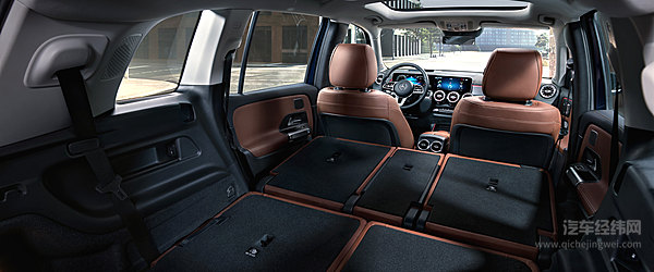 豪车也有“入门级产品 ” 奔驰GLB改款上市降低购买门槛