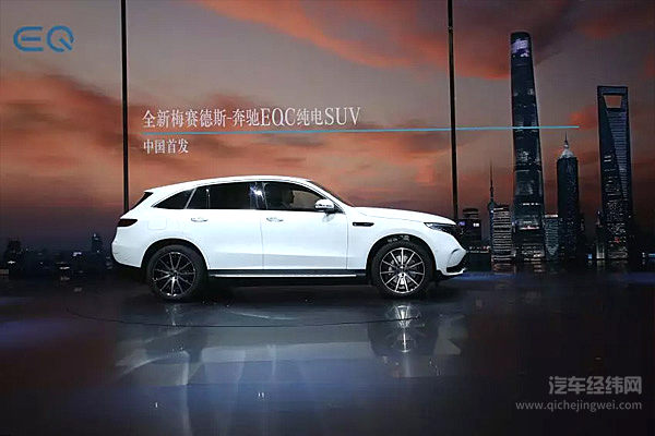 “全擎时代 星电共耀”梅赛德斯-奔驰携全新EQC纯电SUV夺目亮相上海国际车展