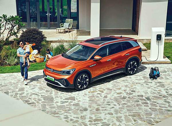 当电车越跑越快 ID. 6 CROZZ却只想靠谱儿