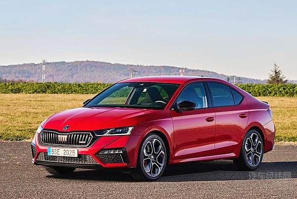 身出名门的明锐RS要帅出自己的趣味