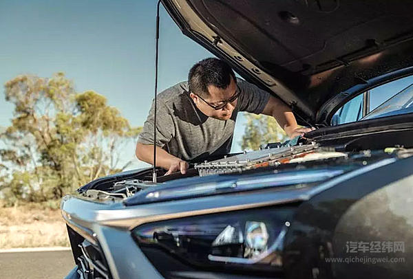 在澳洲内陆与蔚来ES8一起感受盛夏的风