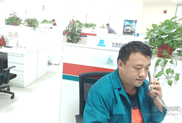 谁说卡车司机没人在乎？中国重汽“不停车”服务带来满满的安全感