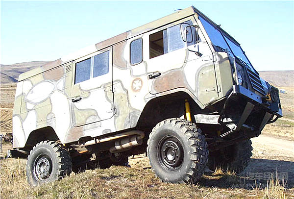 别以为斯太尔就是土方车，它也有最专业的越野车