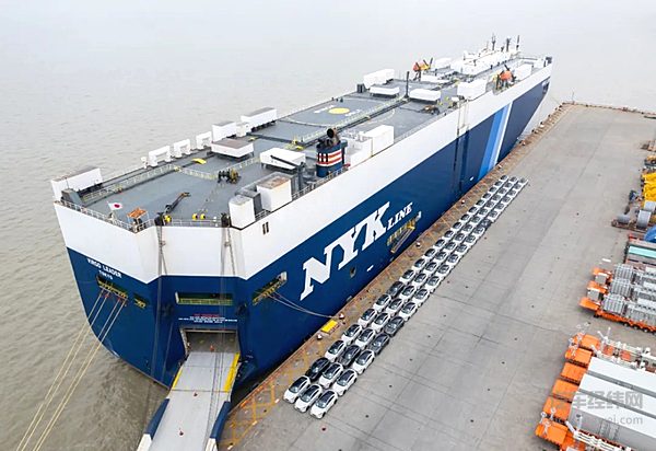 出海！智己全新LS6海外版IM6启航泰国