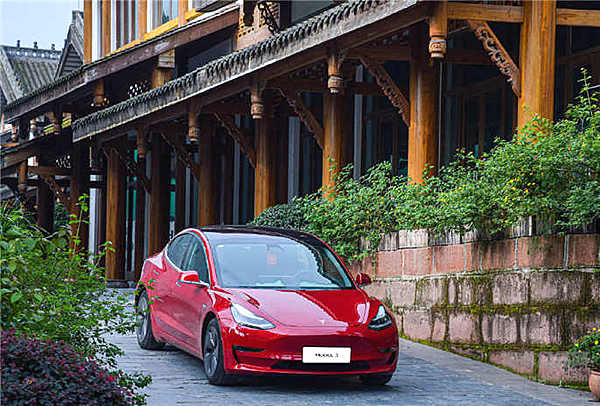 特斯拉降价！ 救了小鹏伤了国产Model 3