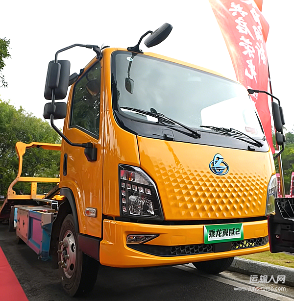 能拉能跑還省心，乘龍翼威2新能源清障車憑什么是