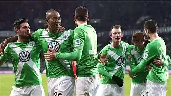 2018世界杯，汽车和足球是如何搭配呢？