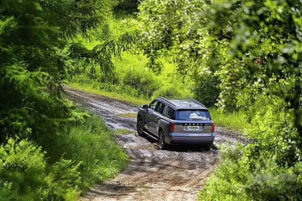 全国媒体试驾激擎旷野 新哈弗H5引领SUV全用途时代