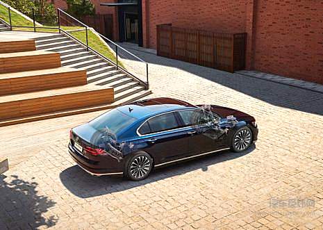  发光LOGO+空气悬架 “大众王”辉昂改款正式发售