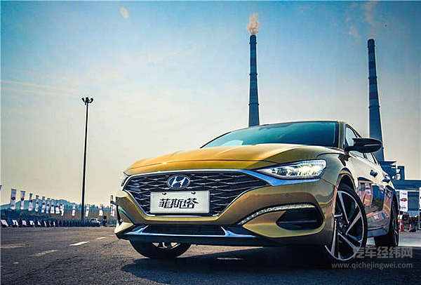 北京现代菲斯塔追赶轿车风潮 思域“神车”地位不保？！