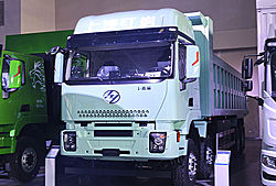上汽红岩i杰狮 580kw 8X4 8.6米 纯电动重卡自卸车 (CQ3311BEVHU56VH)600kwh