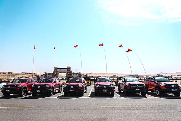 黑弹、旅装炮正式交车 长城炮阿拉善玩转皮卡车生活