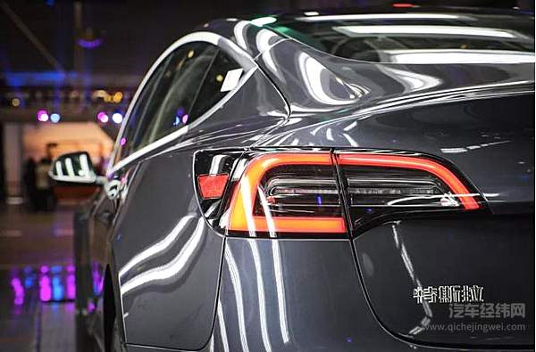 最新售价29.905万 国产特斯拉Model3真香！