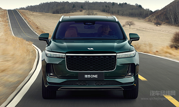 屡屡着火 新能源电动车起火问题的根源到底出现在哪里？