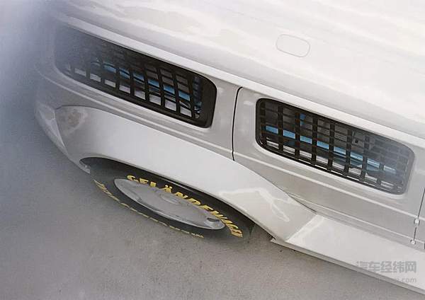 梅赛德斯-奔驰与Virgil Abloh 跨界力作G级艺术概念车揭晓