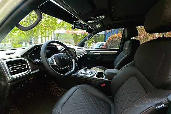 全新悍途领衔亮相 江淮皮卡商乘并举、油电并进 开创新时代