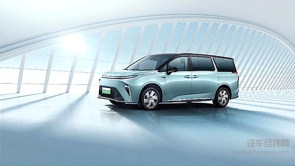 【上汽大通MAXUS MIFA 9高度还原概念车的设计美学】