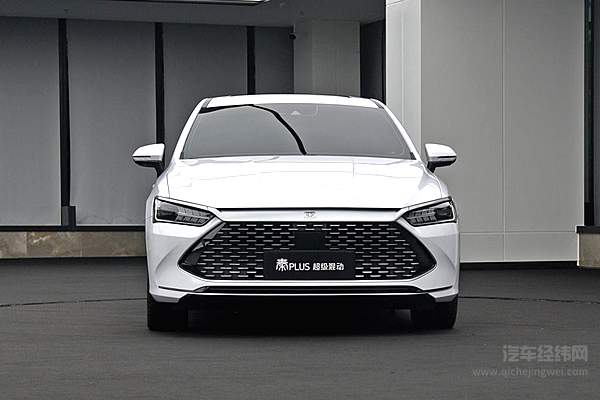 油耗不足4L 带着超级混动的比亚迪秦PLUS