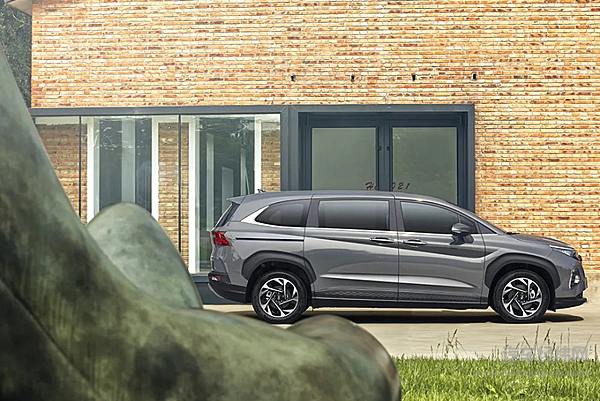 预售价17.58万元起的现代库斯途即将上市 能否超越国产的荣威iMAX8？