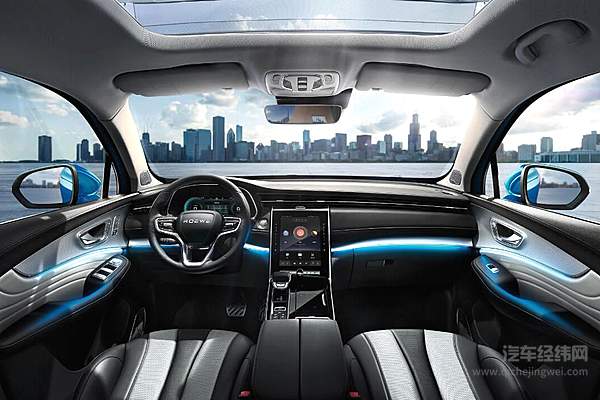 18万元配手自一体 内饰宛若特斯拉的荣威RX5 MAX