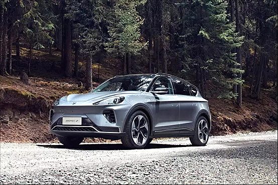 变相降价+权益升级 国家队真能赢在未来？