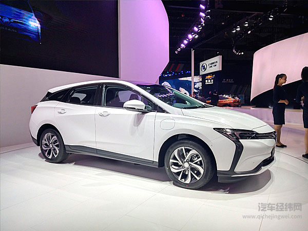 2019上海国际车展变身新能源汽车展？！