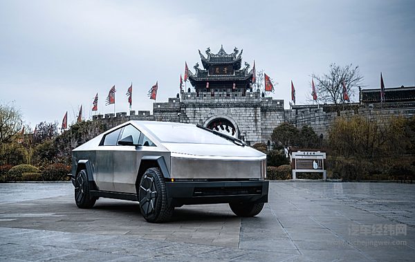 Cybertruc Vs F150 Lightning 谁是美国皮卡市场的新霸主