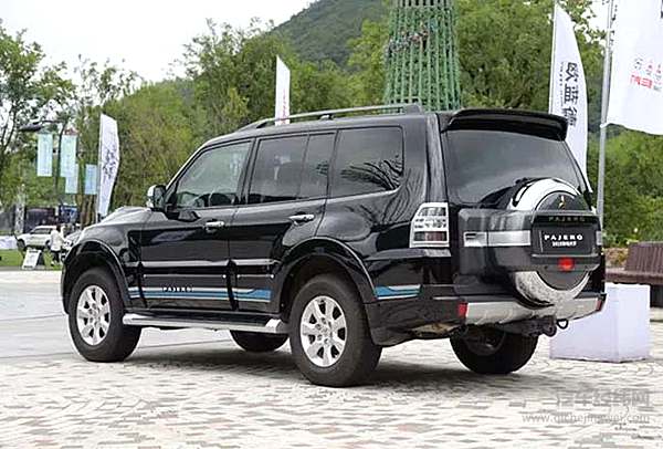 新款三菱帕杰罗上市，售价34.98-39.98万