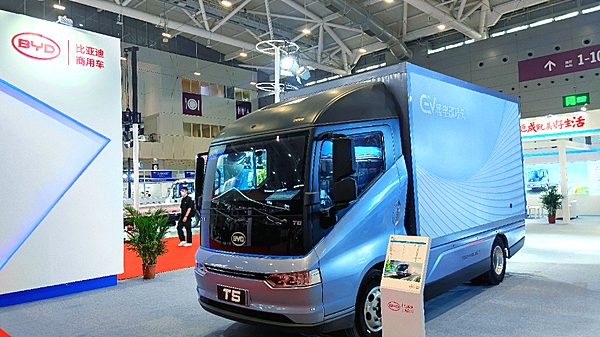 比亚迪亮相第二十四届高交会之2022世界未来商用车博览会