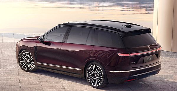 问界M8有华为加持 蔚来ES8能否挑战？