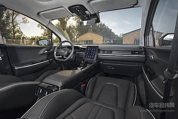 现代库斯途内饰