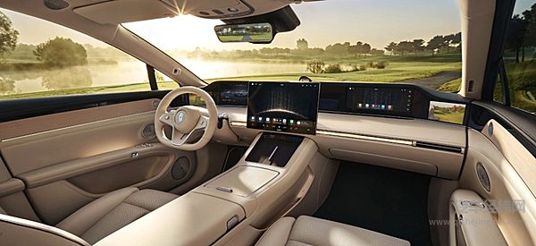 正月初四 享界S9、岚图泰山、腾势N9谁才是“显眼包”？