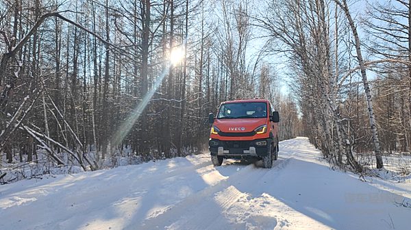 从荒漠到雪域 看依维柯欧霸·山海、欧霸·雷霆如何征服