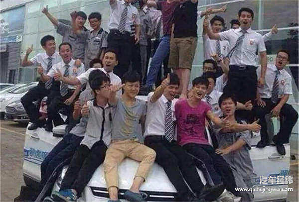 砸坏就送车？为了证明质量好，车企做过哪些蠢事？