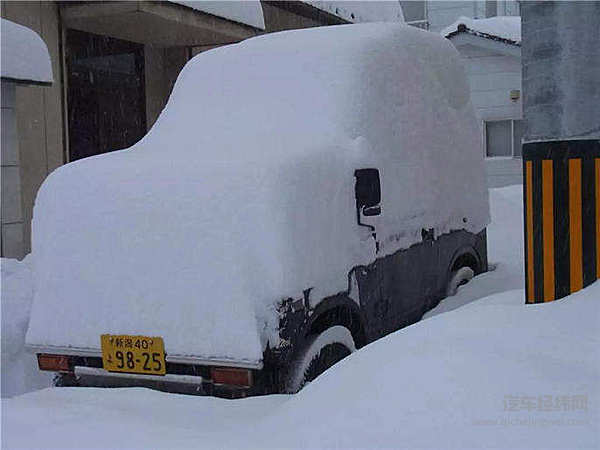 吉姆尼：你们喊我是“Baby G”，可我比奔驰G还要大九岁呢……