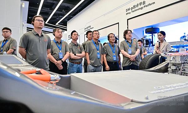 比亚迪易三方、第五代DM技术：开启技术新篇章赋能品牌竞争力